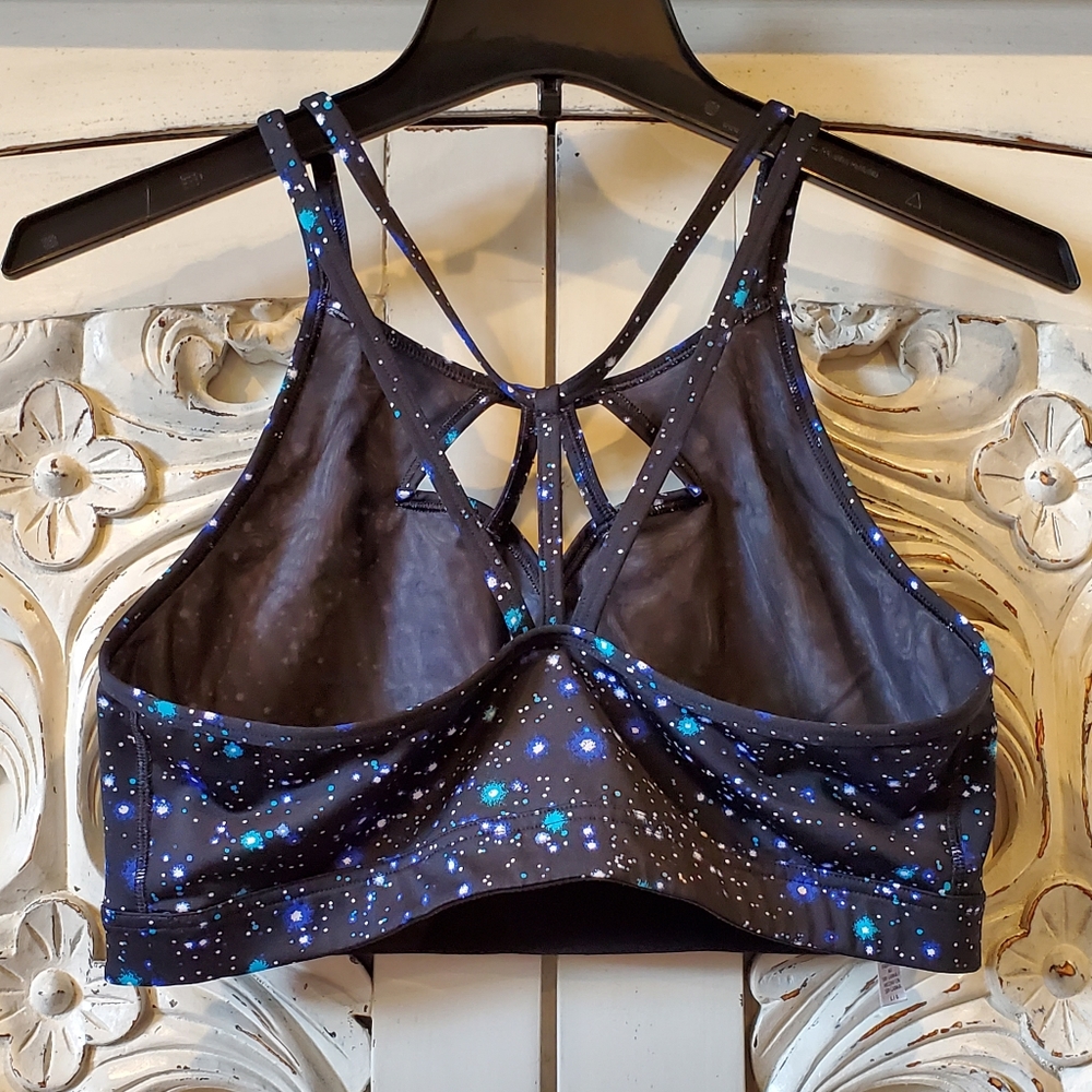 VS cutout strappy back sports bra - Picture 7 of 9